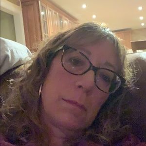 Meet your Posher, Vivian